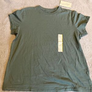 Universal Thread Olive Short Sleeve Tee